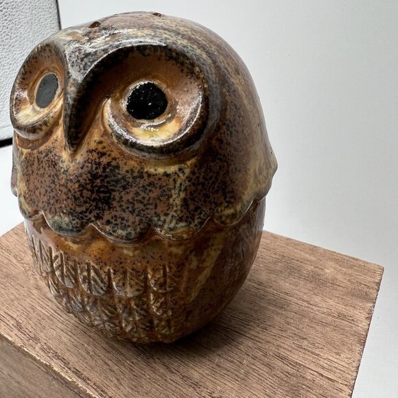 Otagiri Owl single salt or pepper shaker - Picture 3 of 10